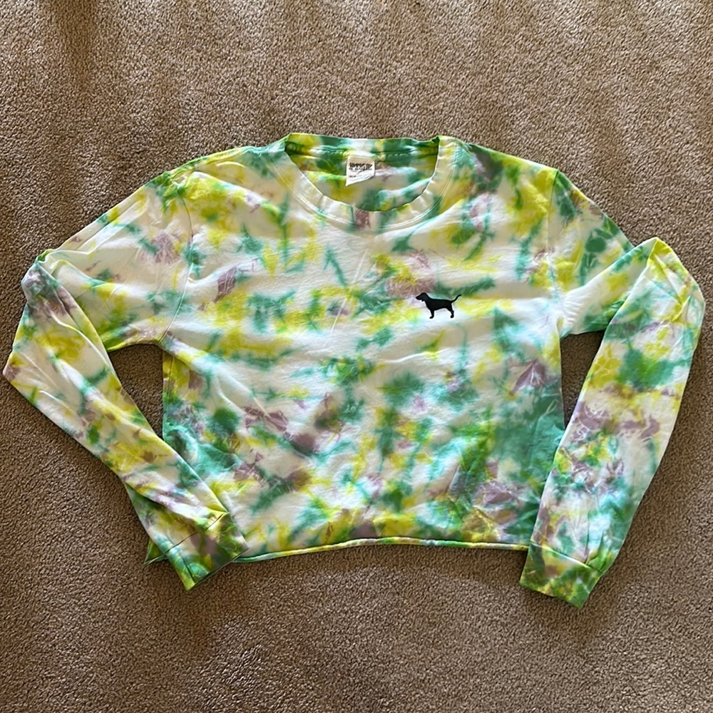 Vs Pink cropped long sleeve